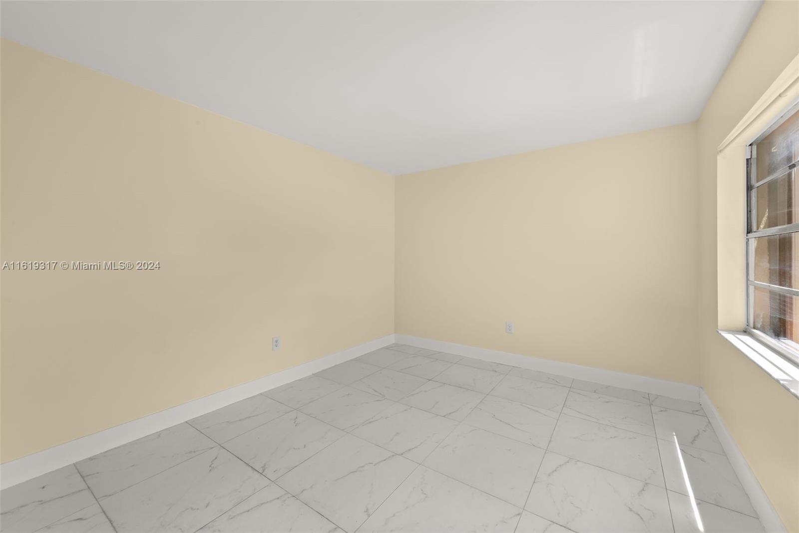 9390 W Flagler St # 221B