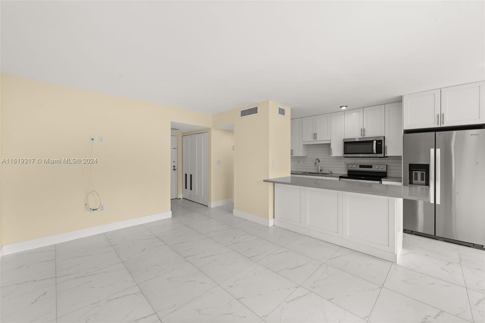 9390 W Flagler St # 221B