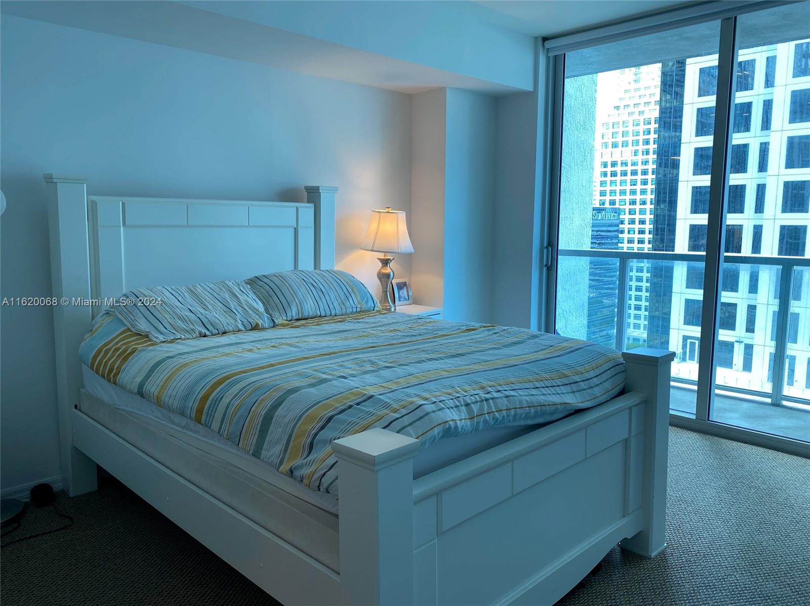 500 Brickell Ave # 1908