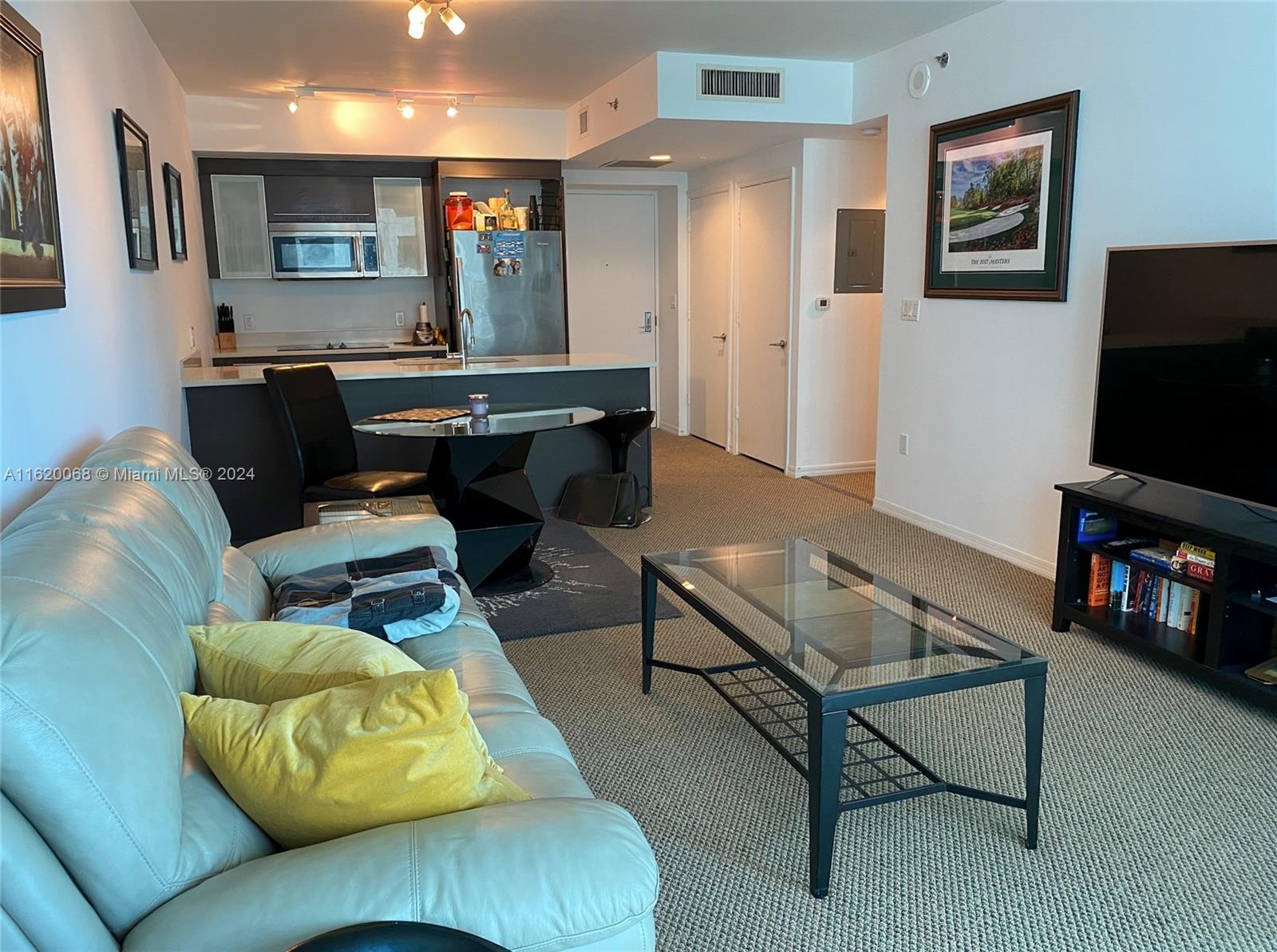 500 Brickell Ave # 1908