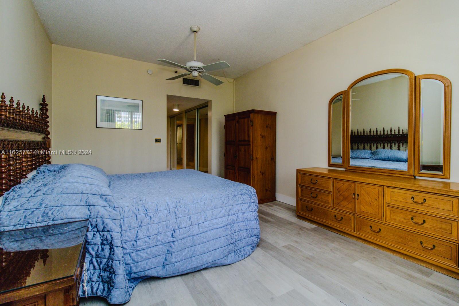 251 Crandon Blvd # 237, Key Biscayne Unit: 237