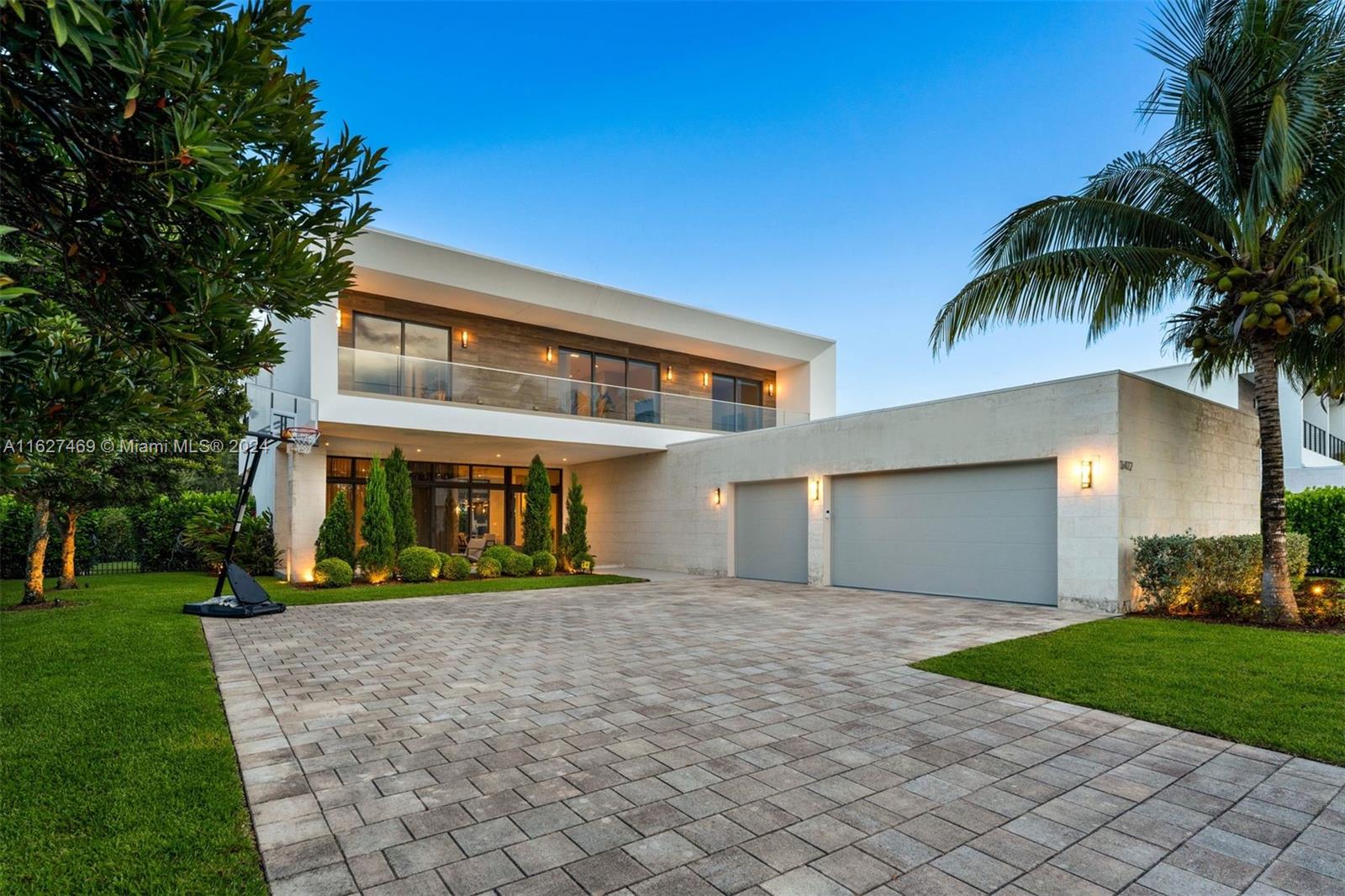 16472 S Botaniko Dr S