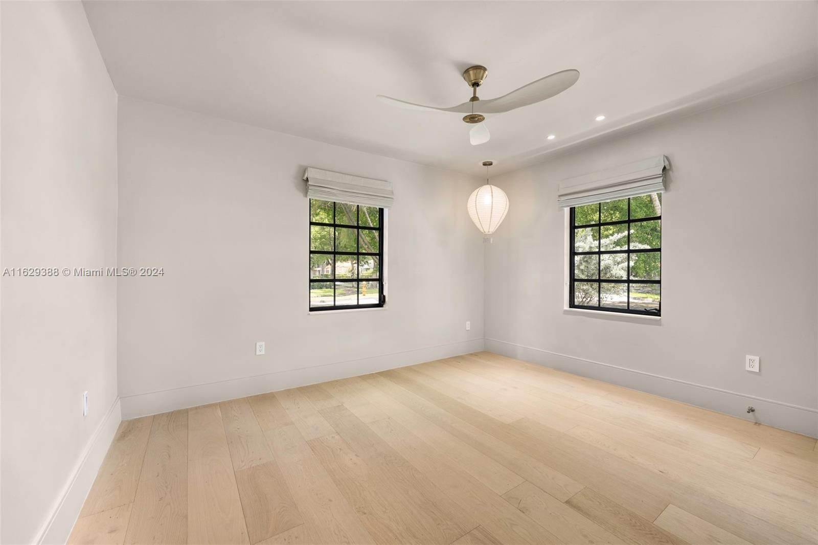 501 Zamora Ave