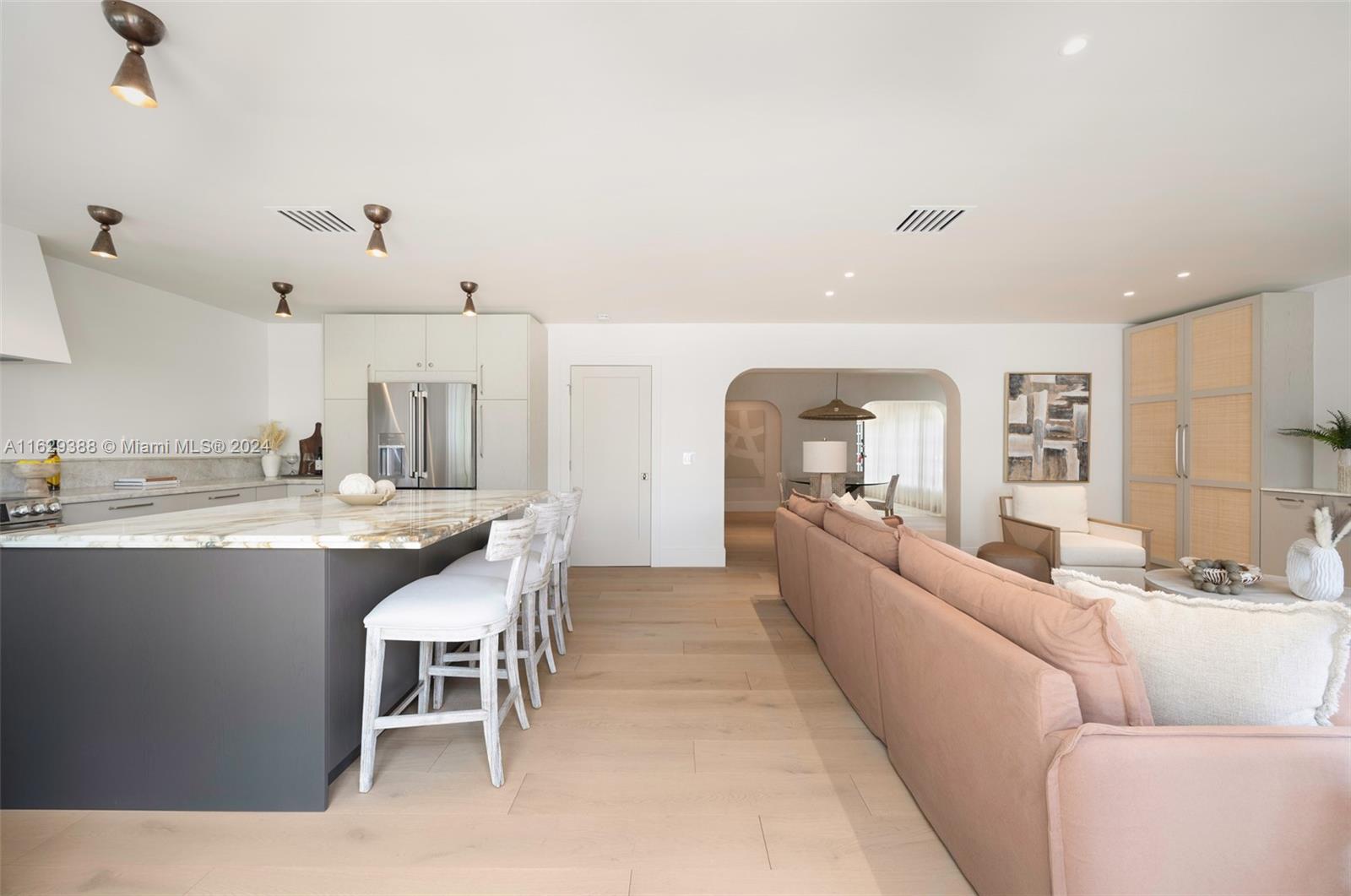 501 Zamora Ave