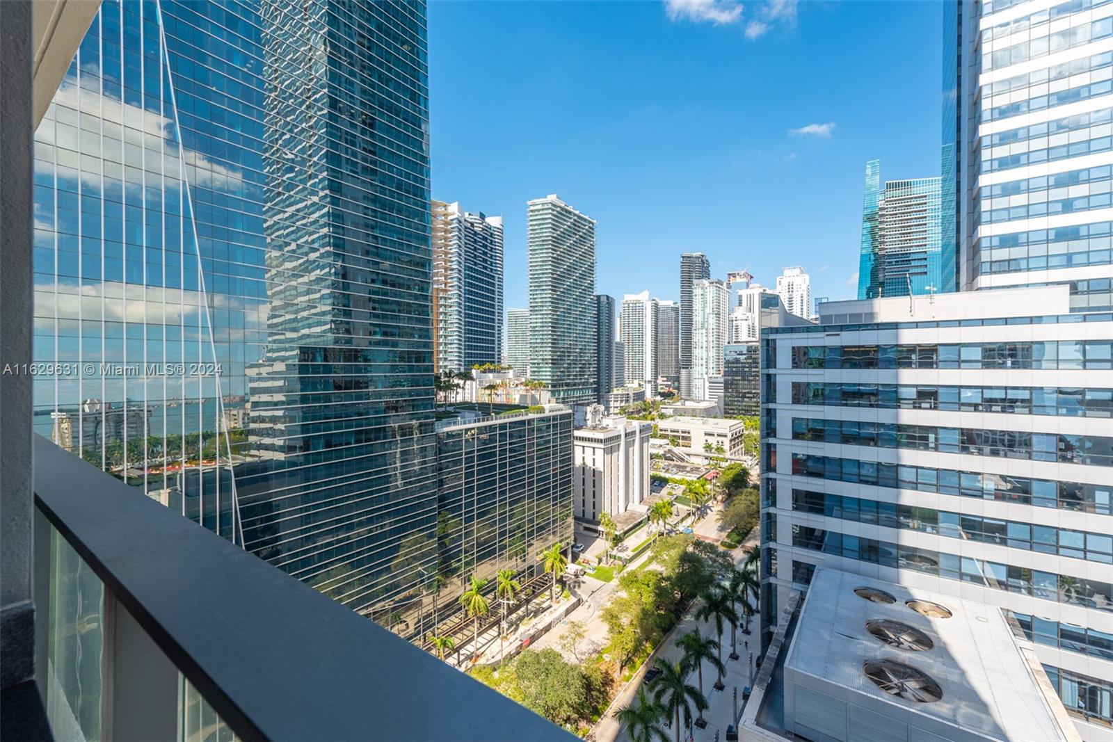 1451 Brickell Ave # 1701