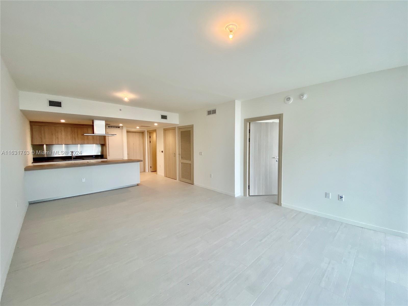 1000 Brickell Plz # 2008