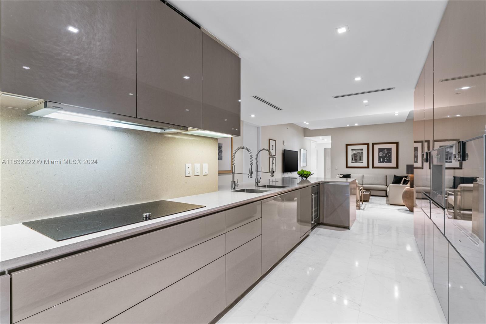 9349 Collins Ave # 605