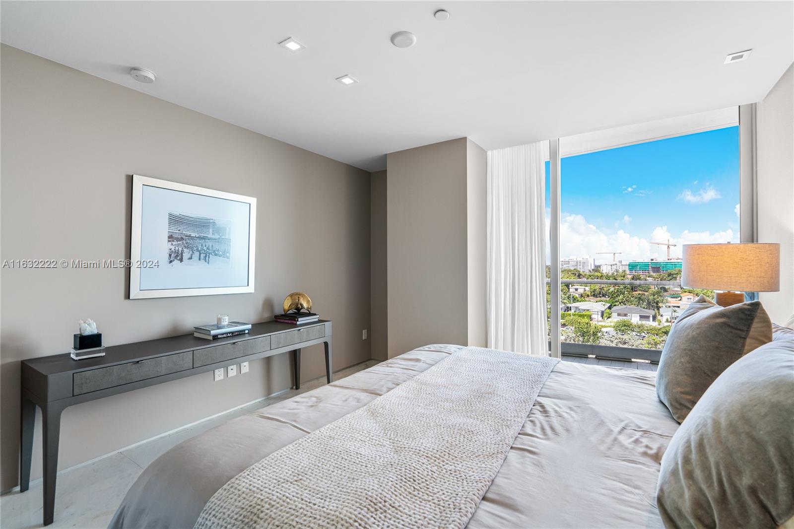 9349 Collins Ave # 605