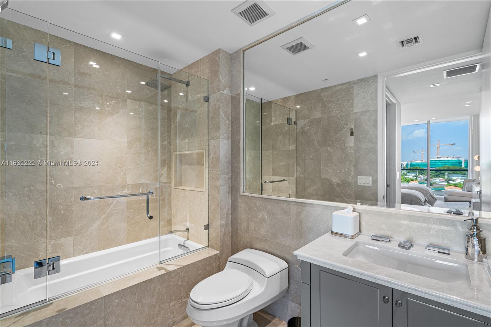 9349 Collins Ave # 605