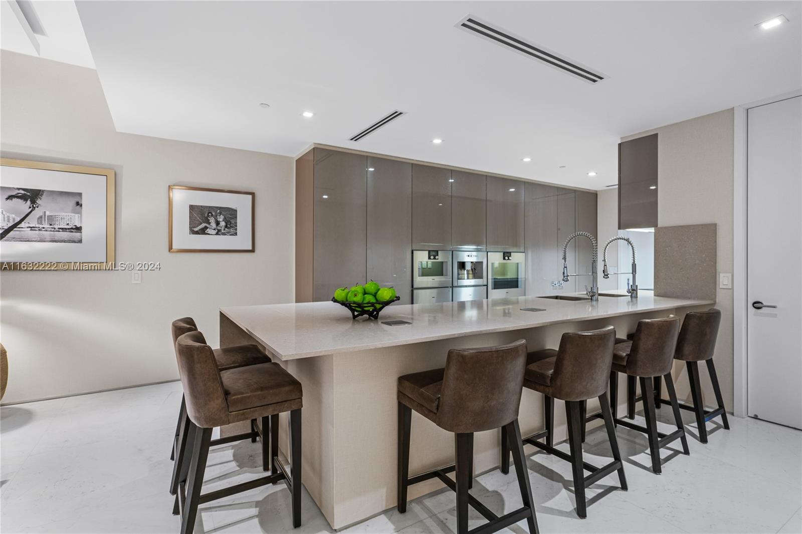 9349 Collins Ave # 605
