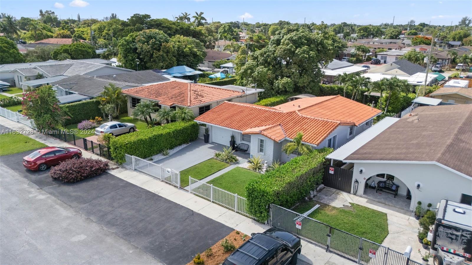 7640 NW 4th St