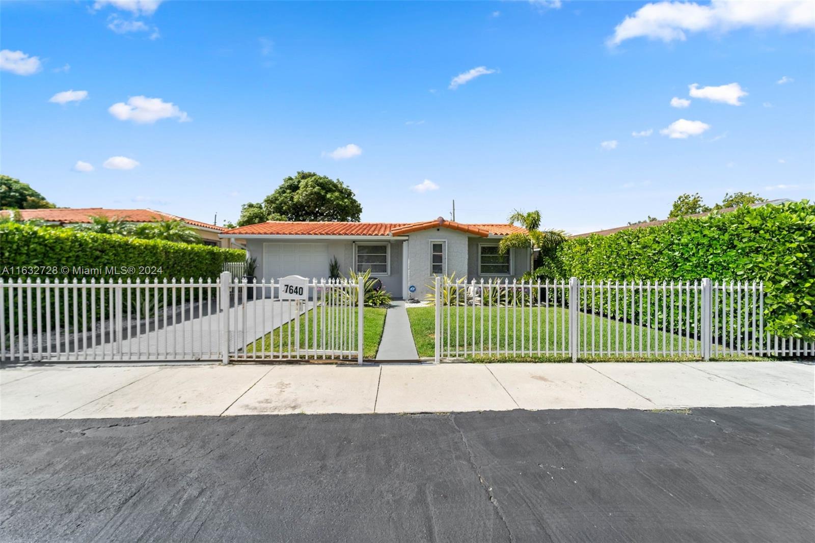 7640 NW 4th St