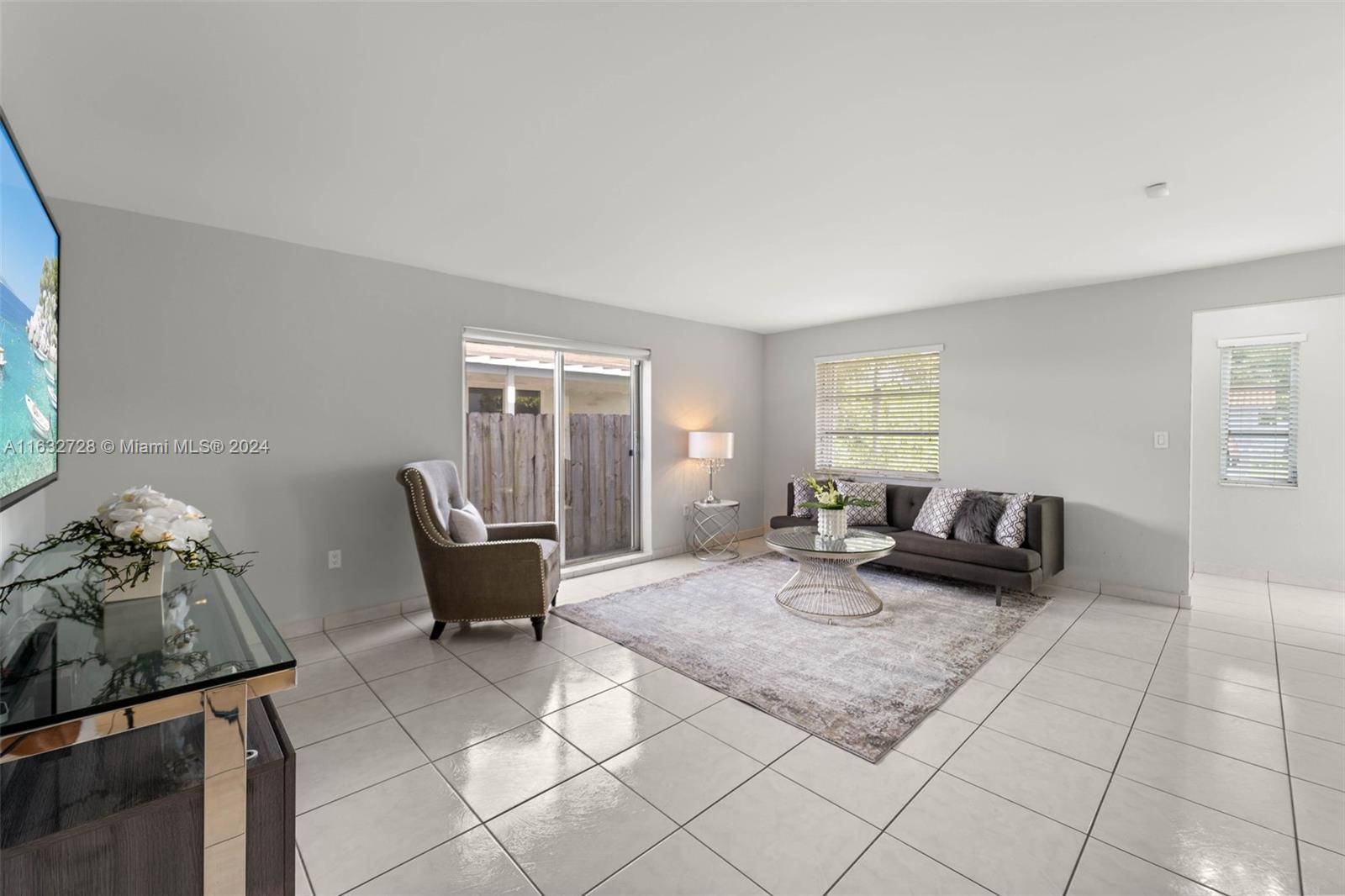 7640 NW 4th St