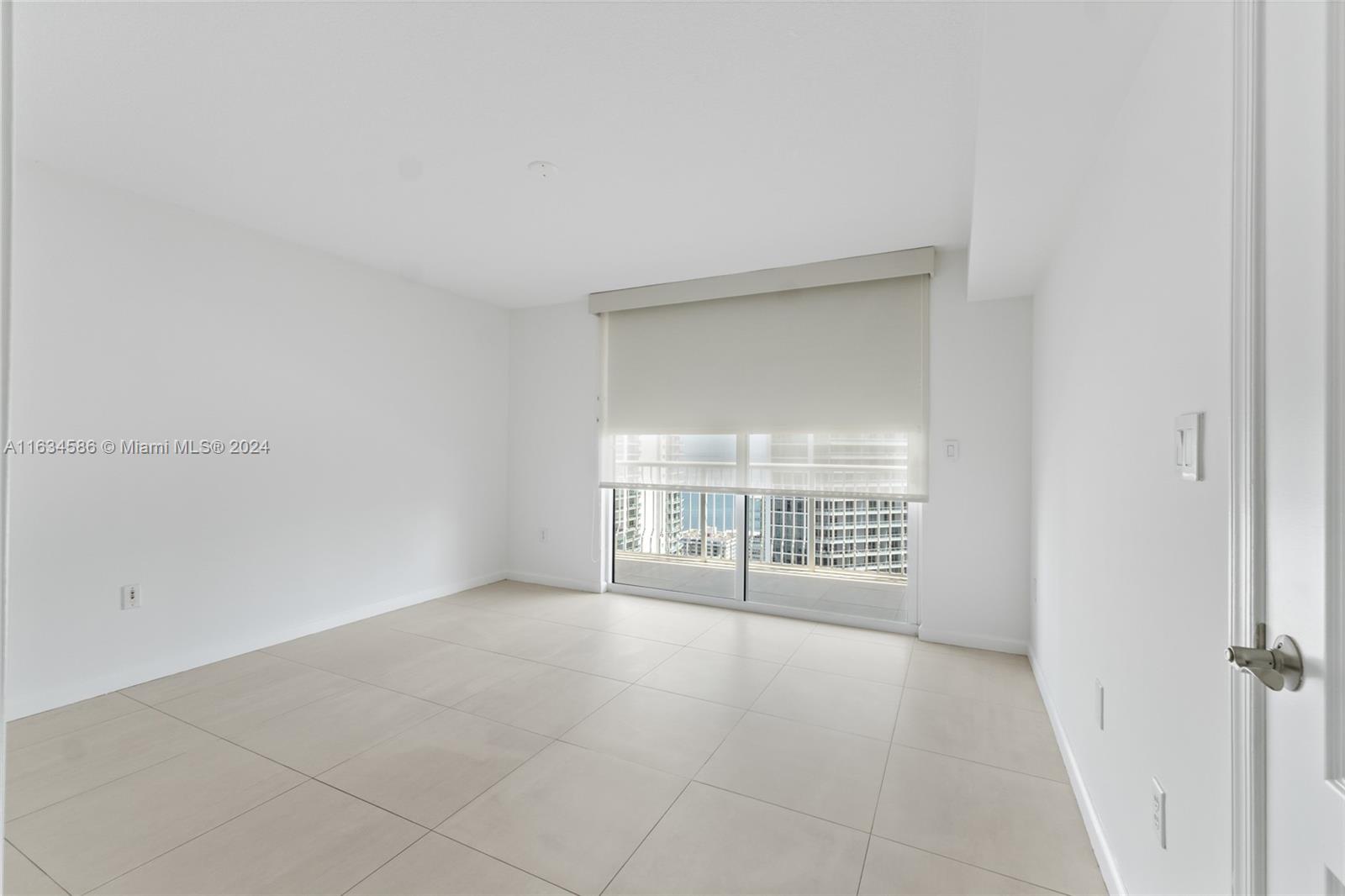 1200 Brickell Bay Dr # 3805