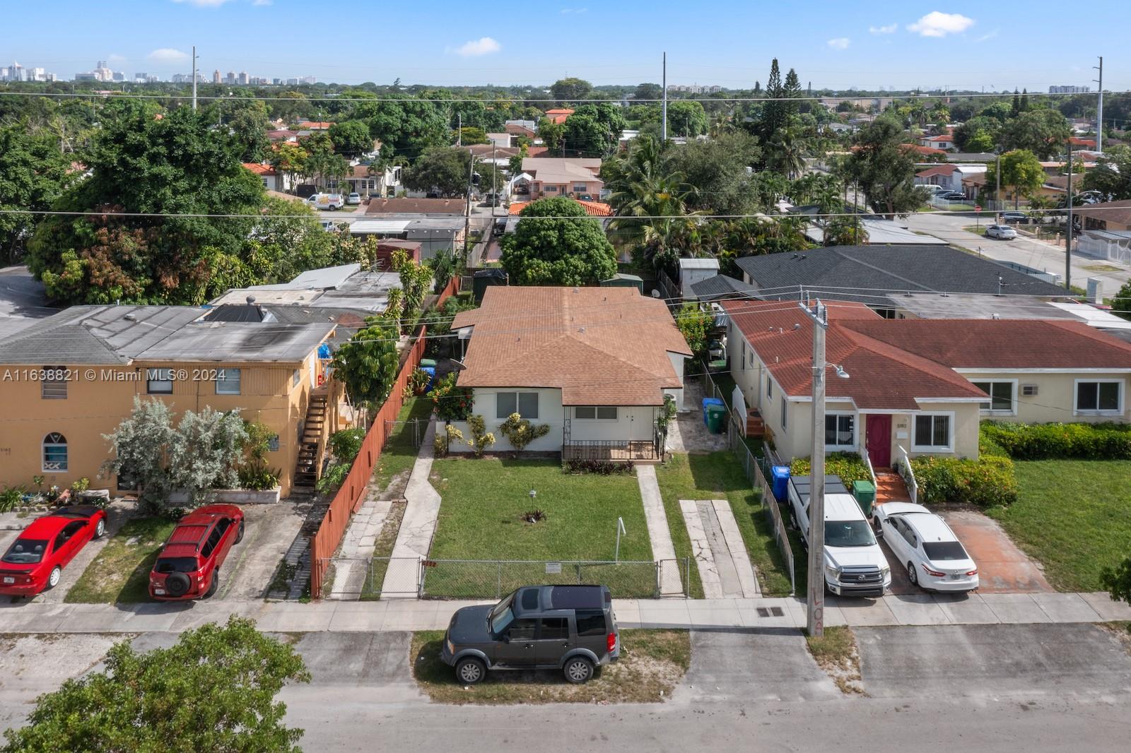 5172 NW 5th St Unit: Rear Unit