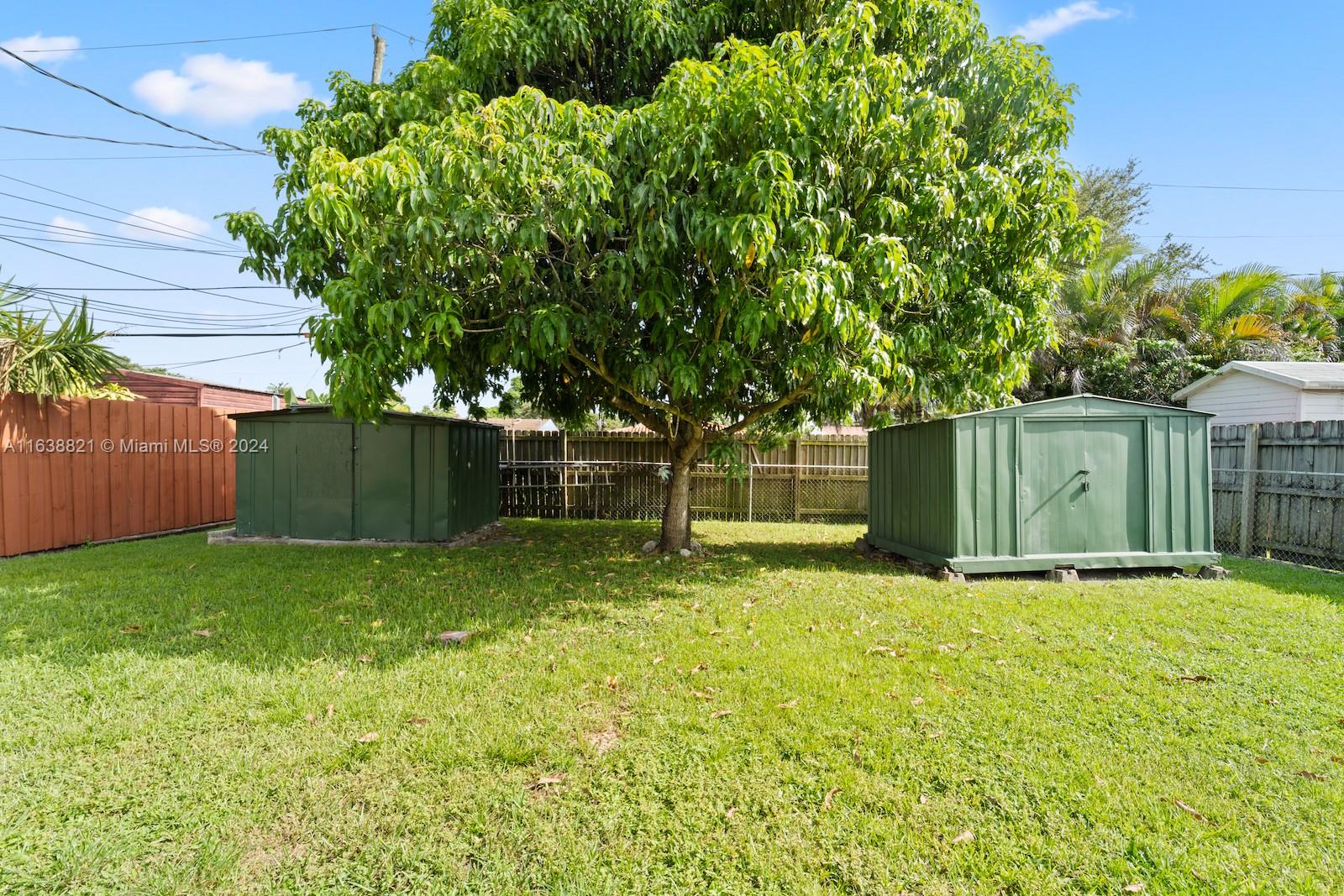 5172 NW 5th St Unit: Rear Unit