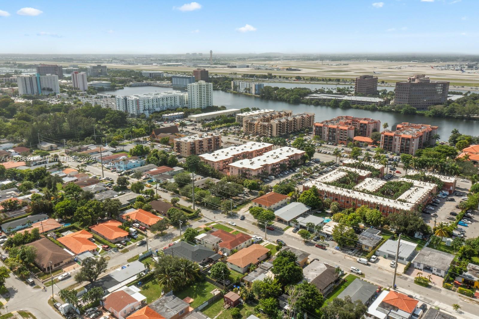 5172 NW 5th St Unit: Rear Unit