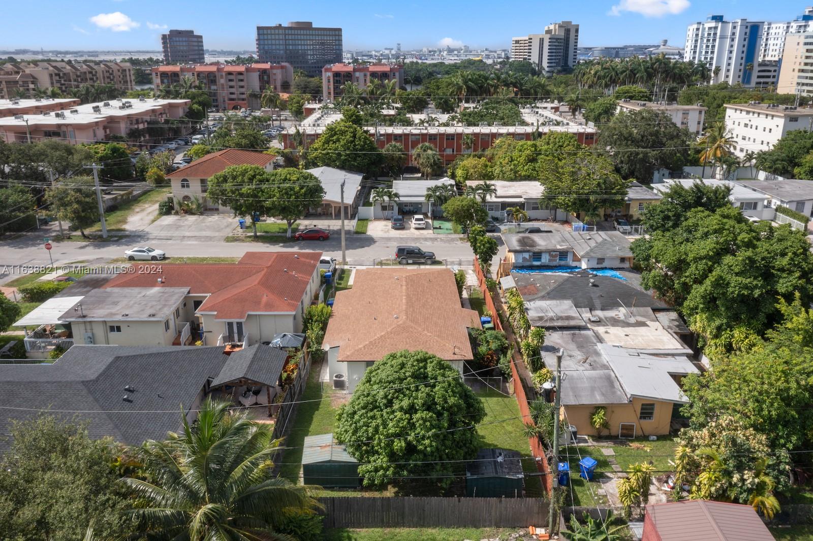 5172 NW 5th St Unit: Rear Unit