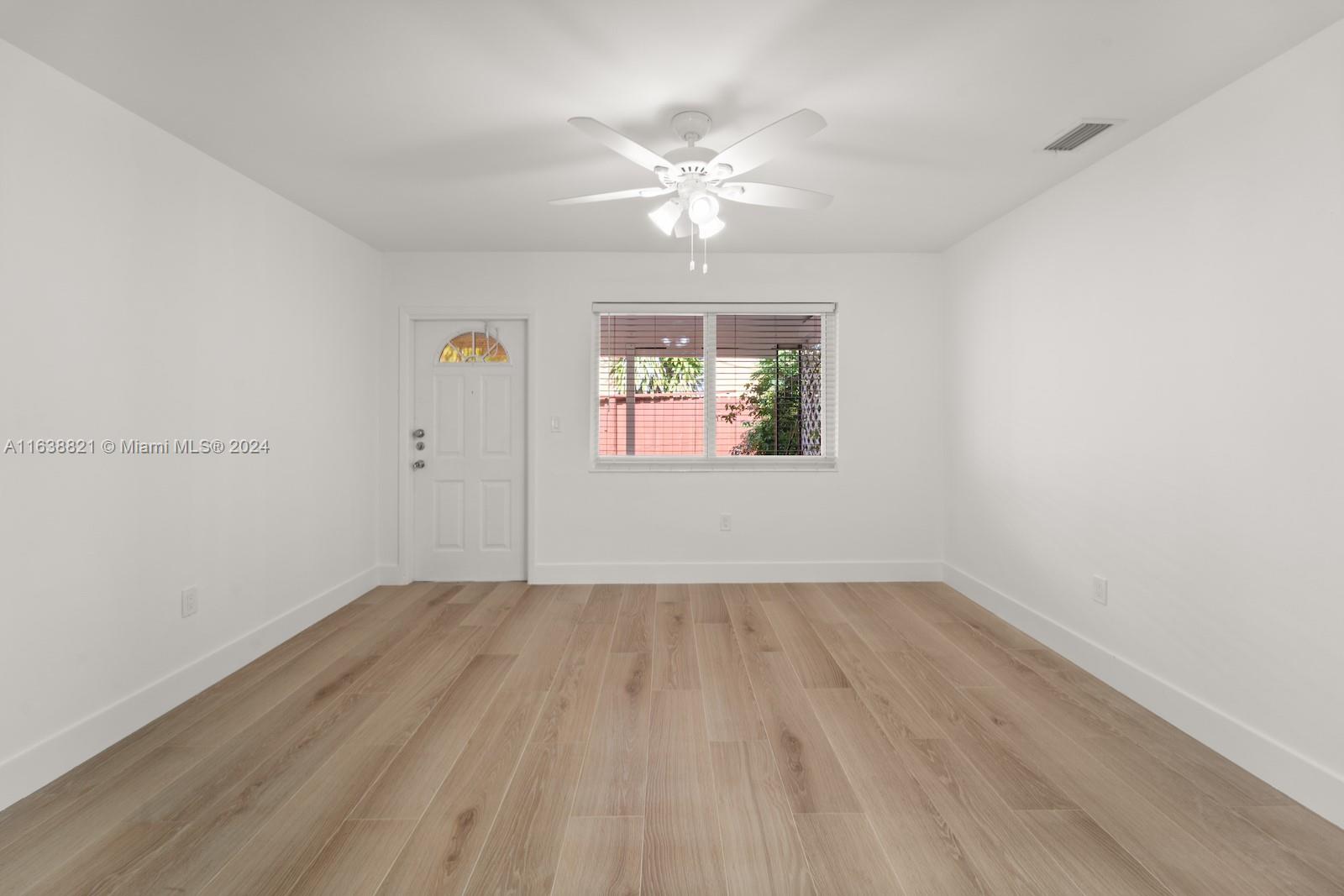 5172 NW 5th St Unit: Rear Unit
