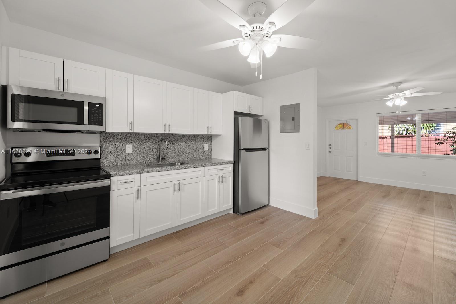5172 NW 5th St Unit: Rear Unit