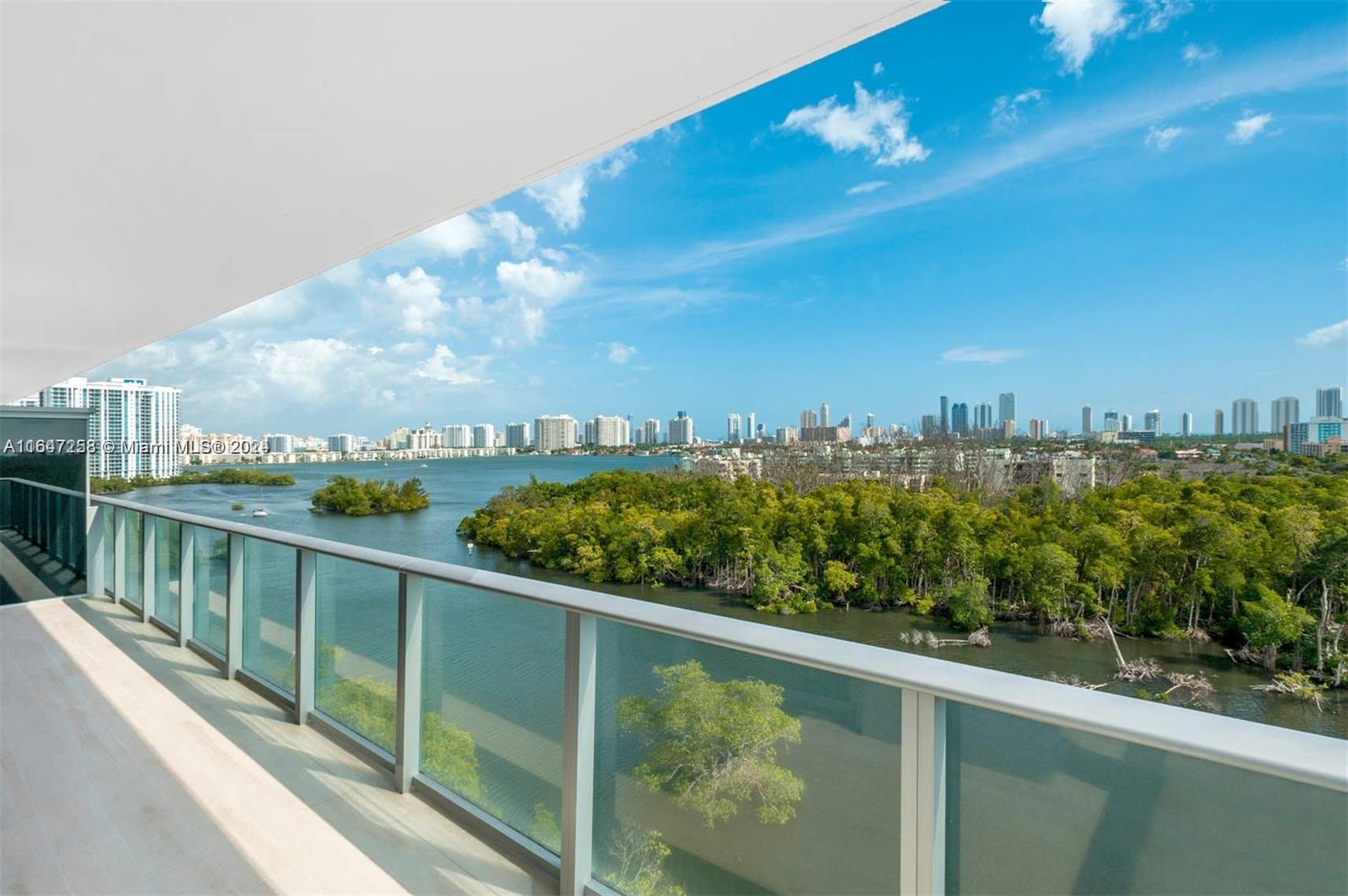 16385 Biscayne Blvd # 921