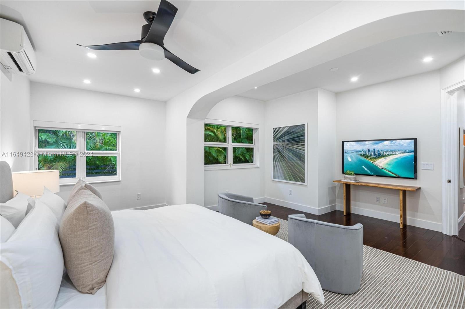 2598 Taluga Dr