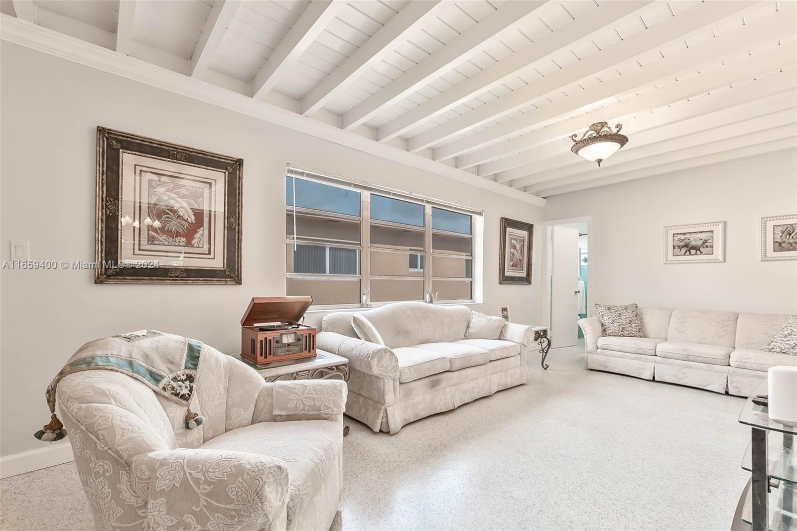 1450 SW 14th Ave