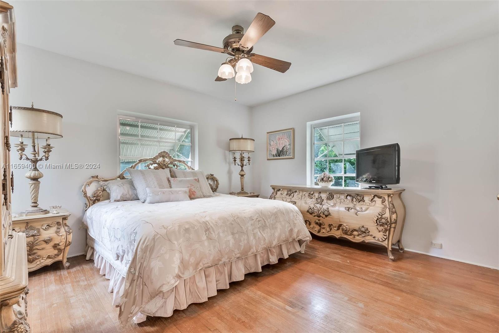1450 SW 14th Ave