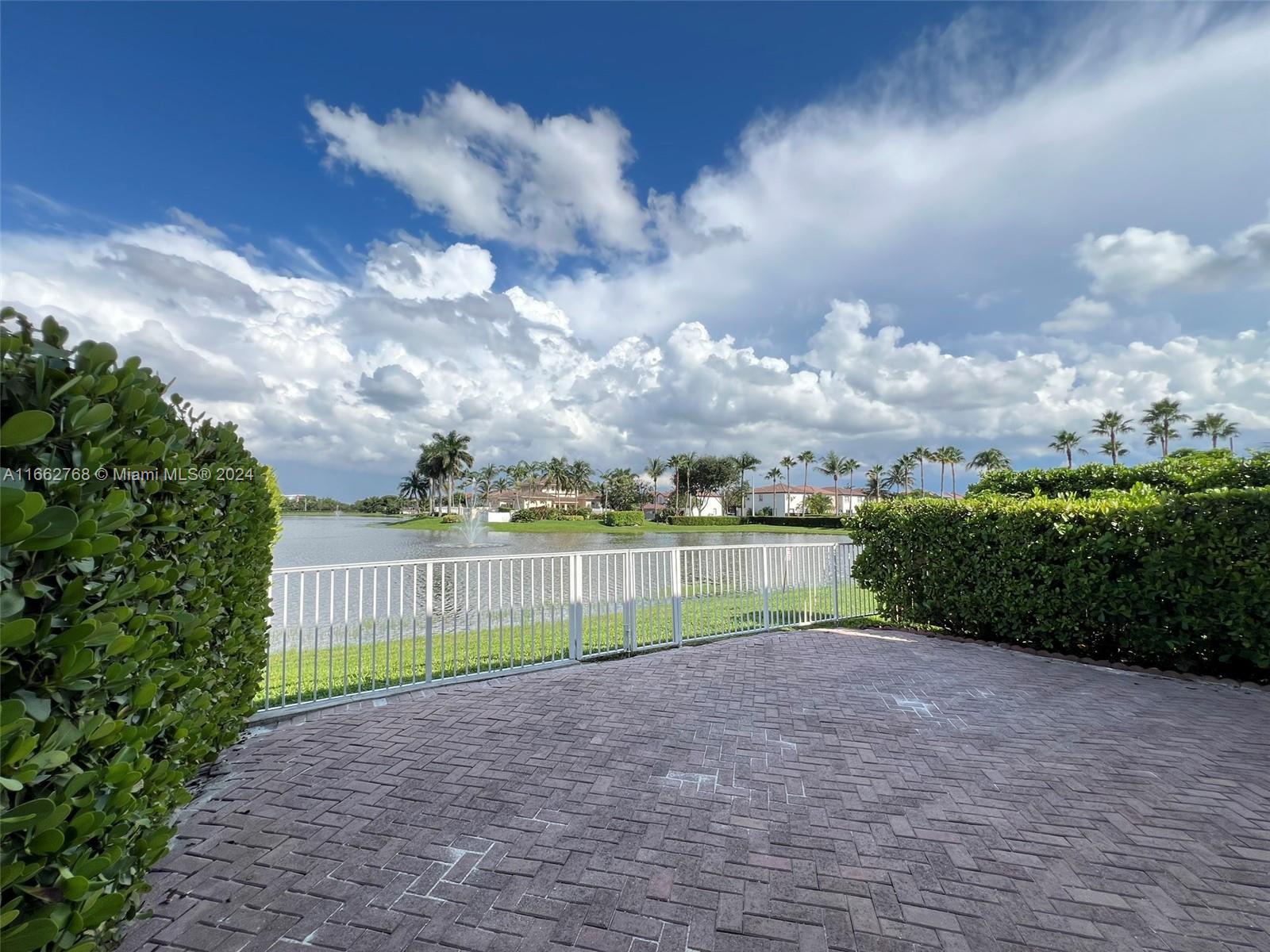 7655 NW 113th Path