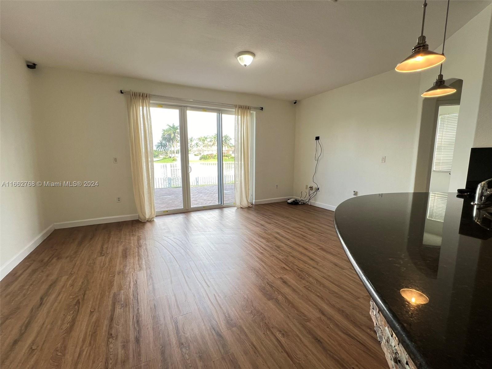 7655 NW 113th Path