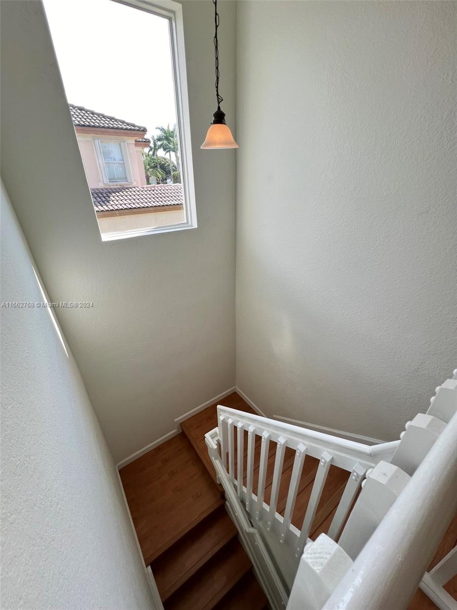 7655 NW 113th Path