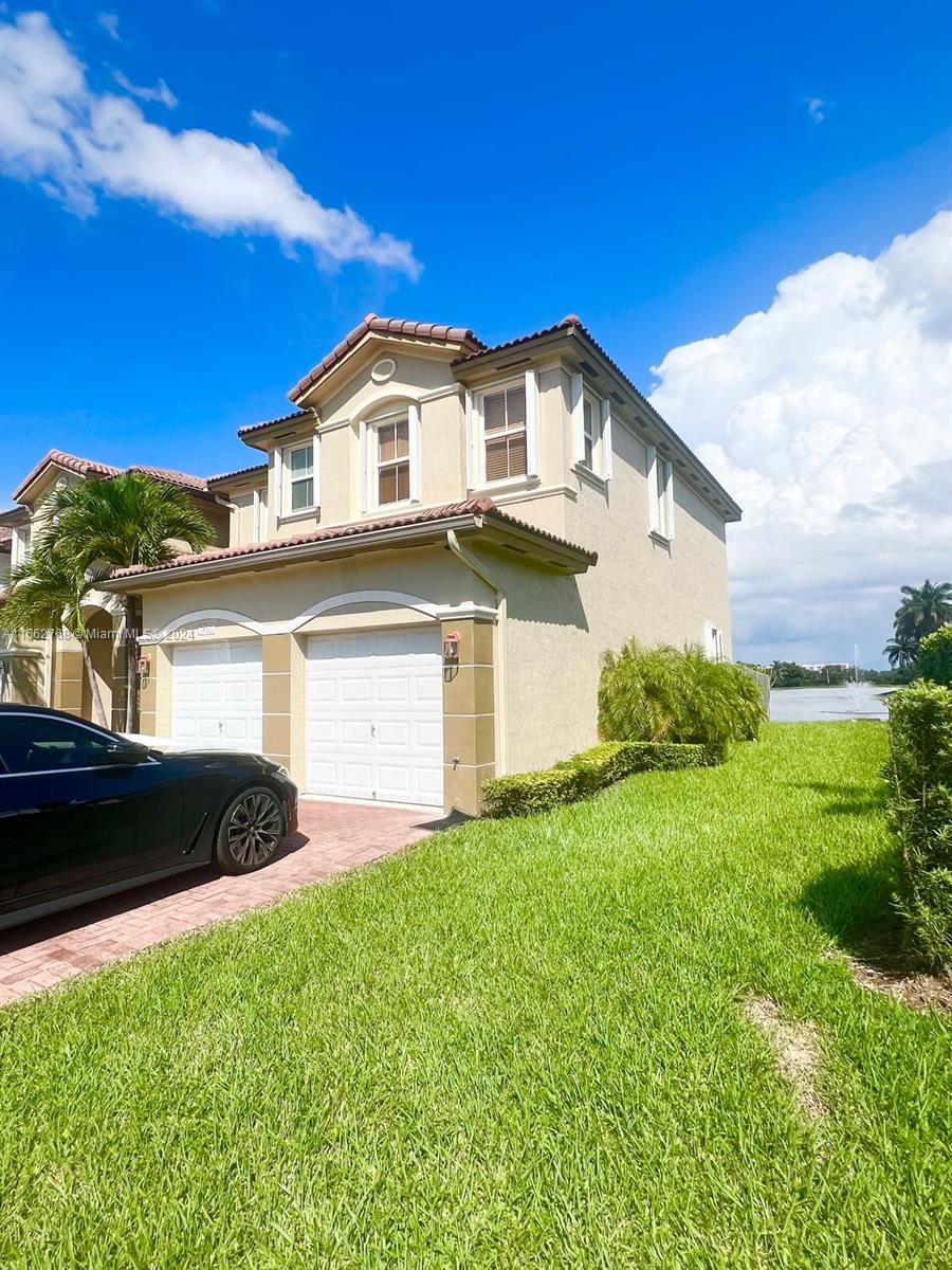 7655 NW 113th Path
