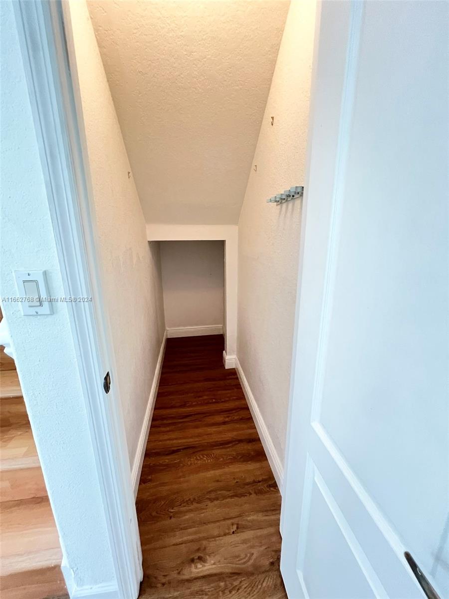 7655 NW 113th Path
