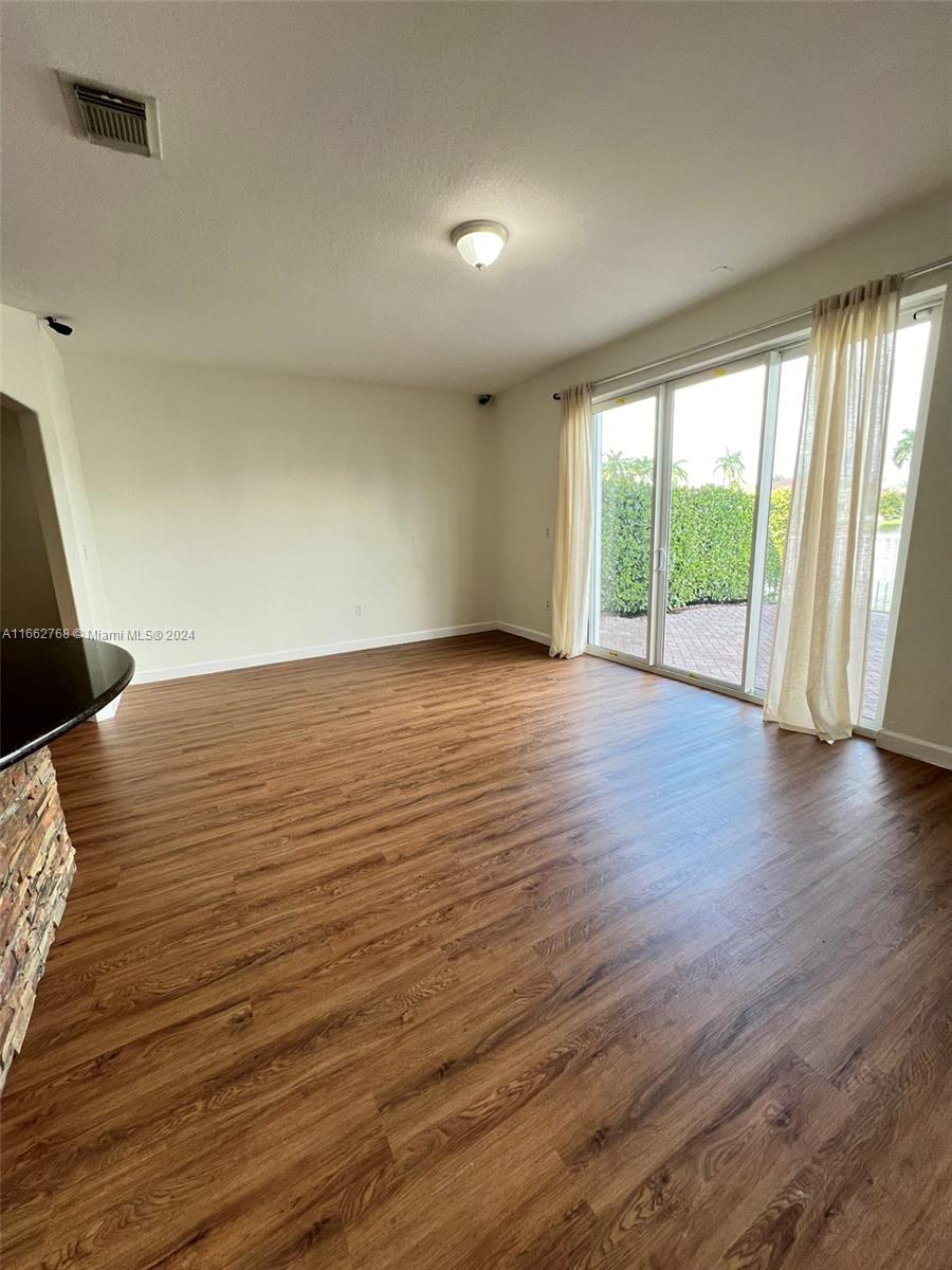 7655 NW 113th Path