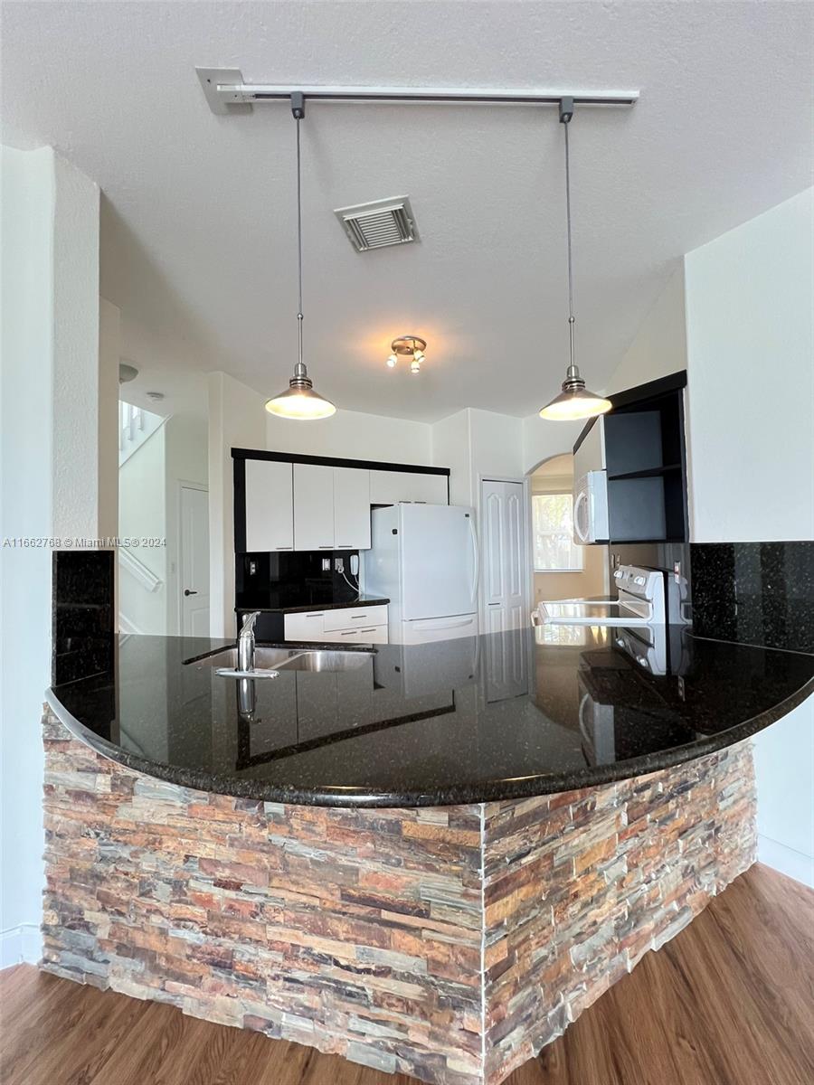 7655 NW 113th Path