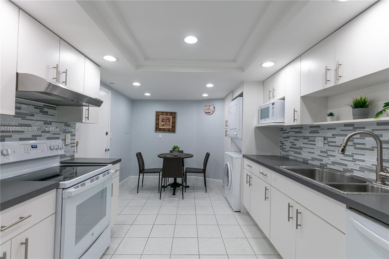 1111 Crandon Blvd # A205