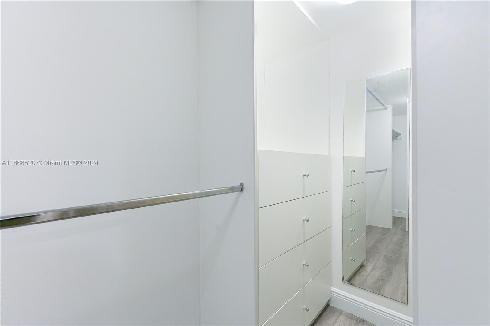 1111 Crandon Blvd # A205