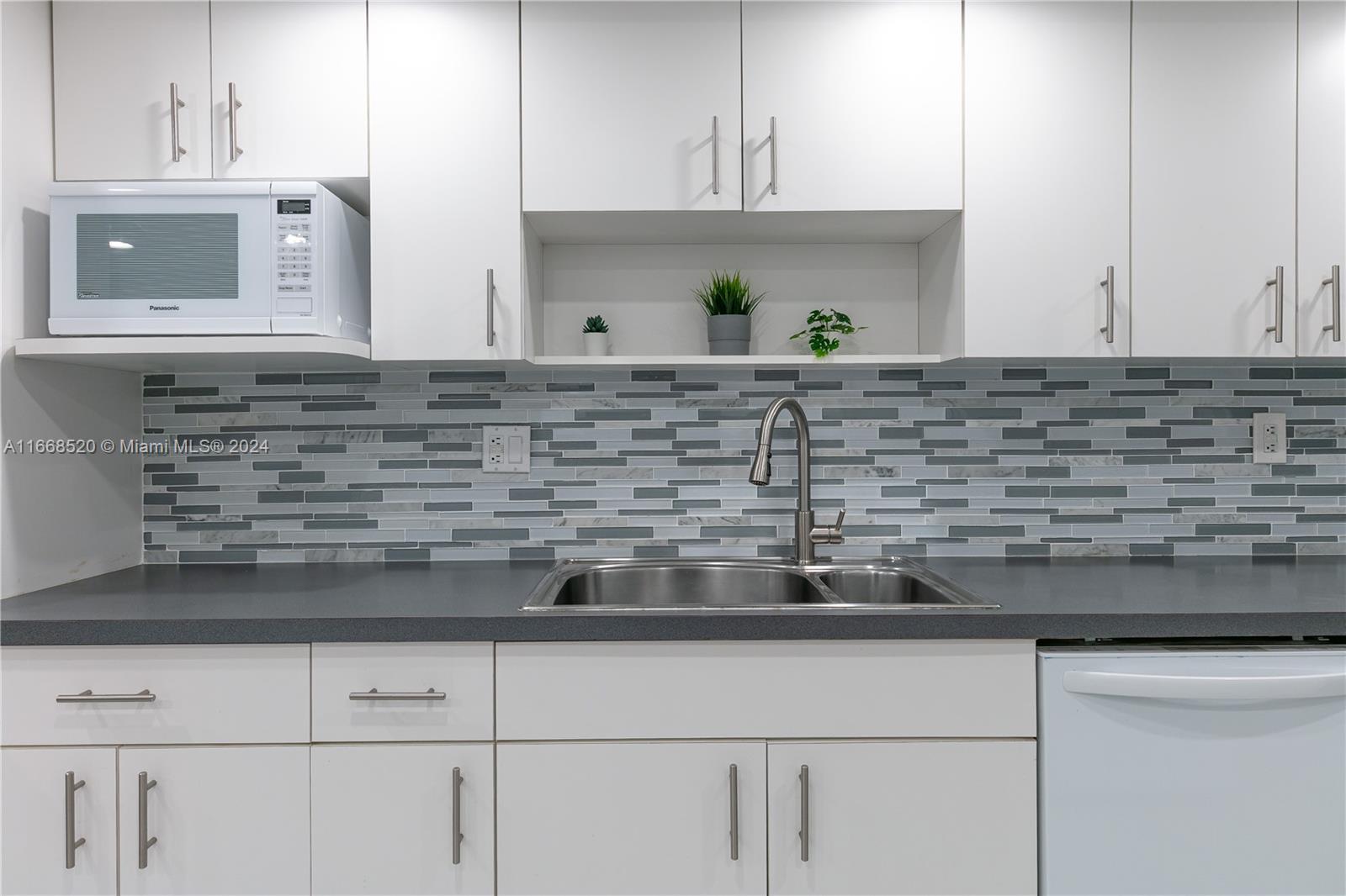 1111 Crandon Blvd # A205