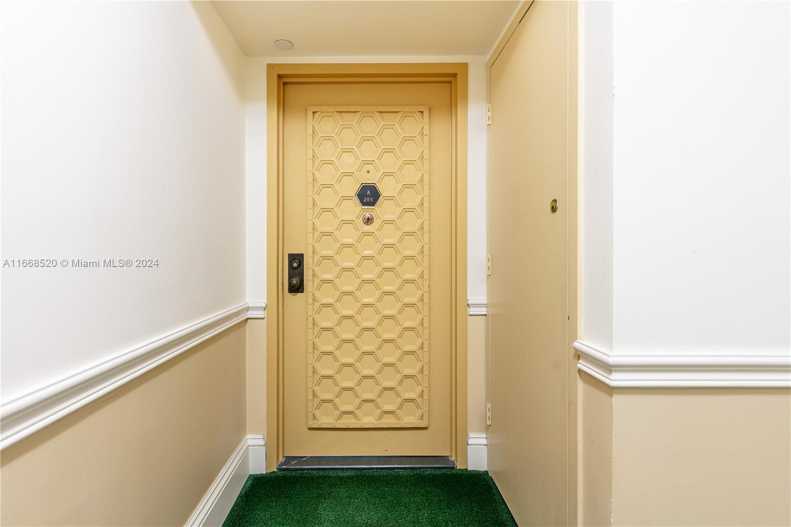 1111 Crandon Blvd # A205