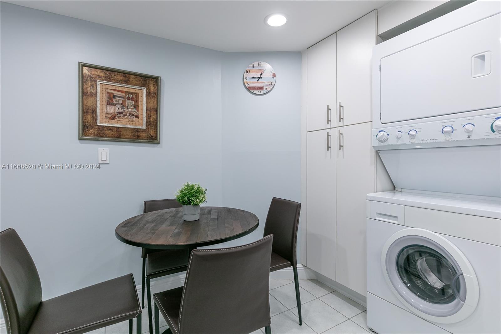 1111 Crandon Blvd # A205