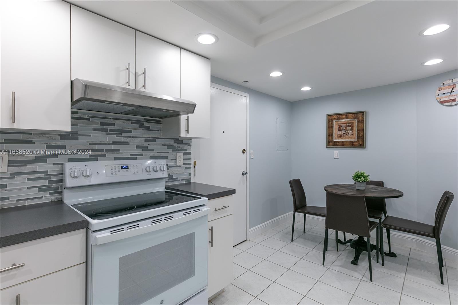 1111 Crandon Blvd # A205