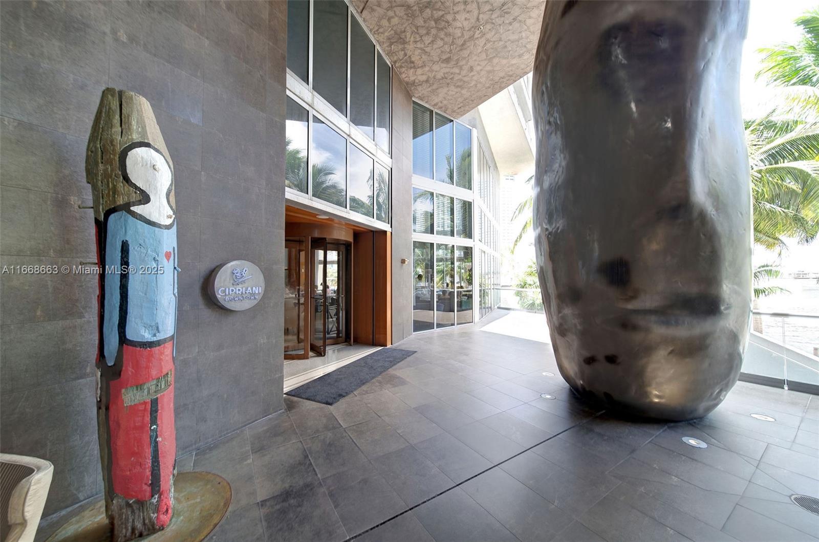 495 Brickell Ave # 2905