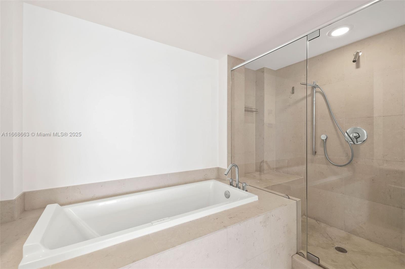 495 Brickell Ave # 2905