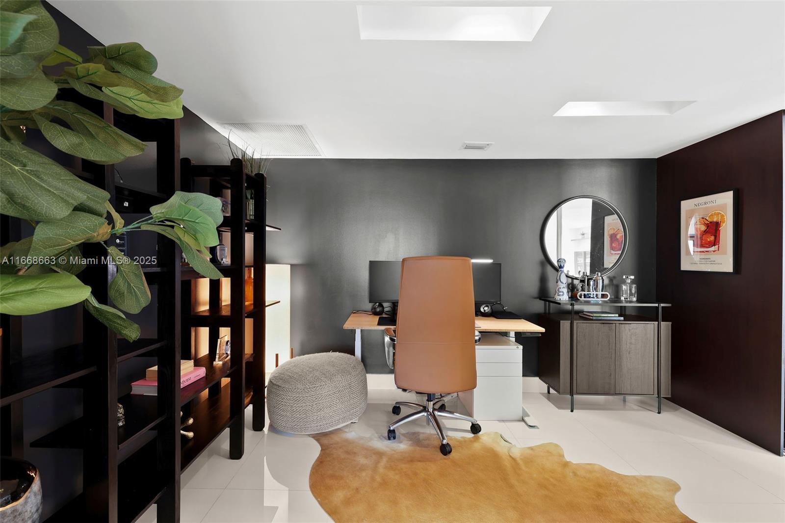 495 Brickell Ave # 2905