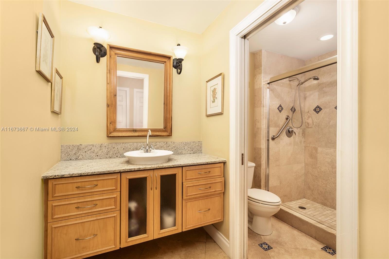 2401 Anderson Rd Unit: PH19