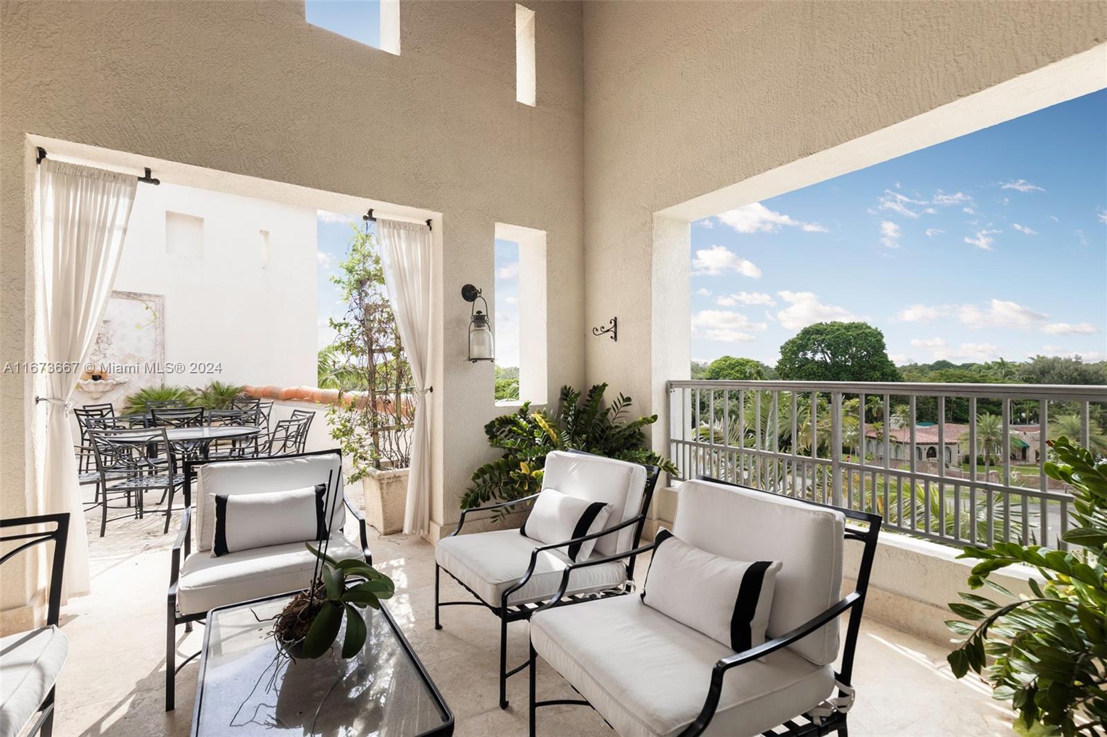 2401 Anderson Rd Unit: PH19