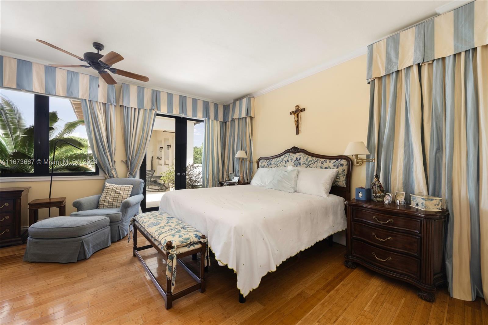 2401 Anderson Rd Unit: PH19
