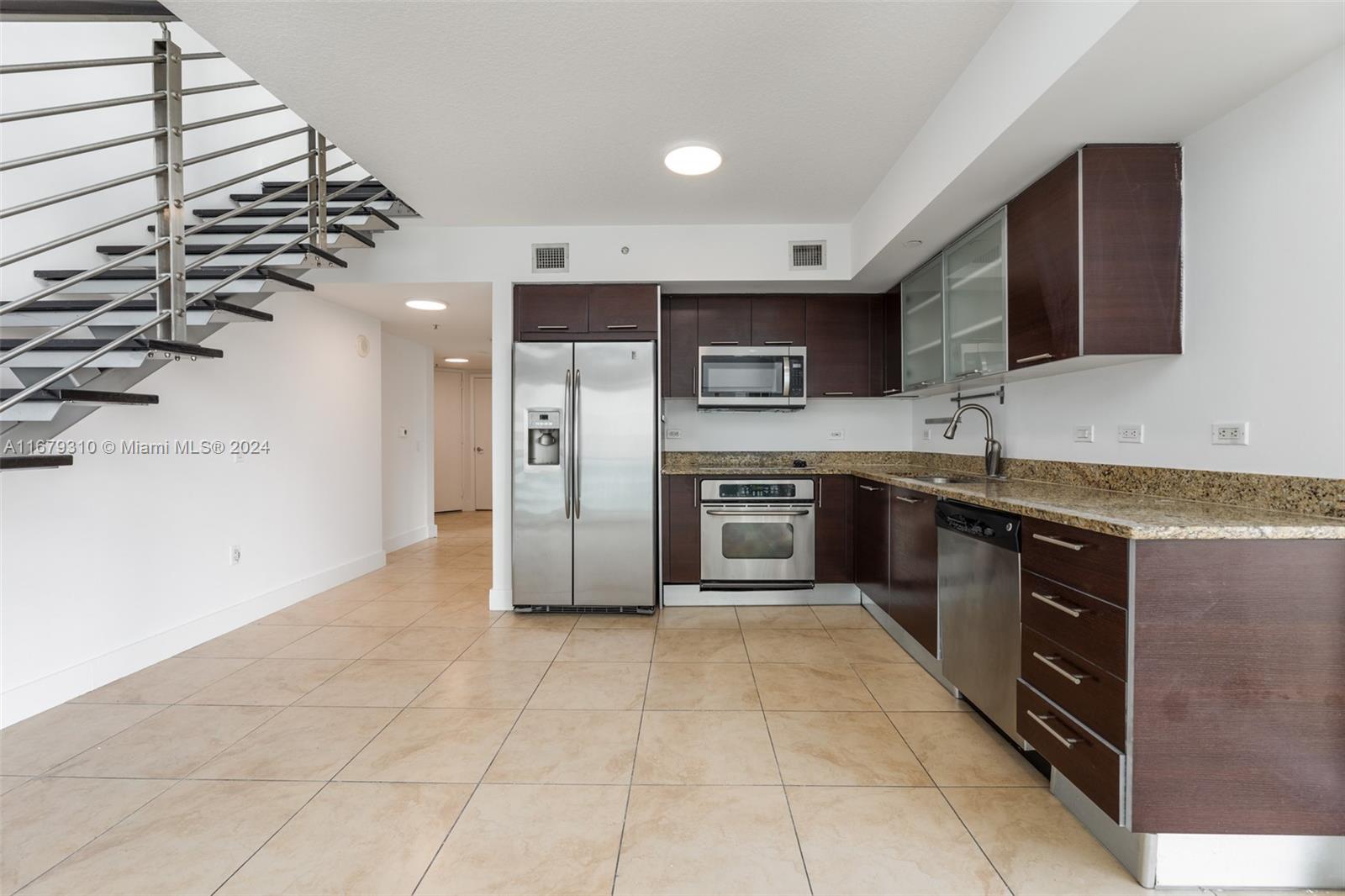 41 SE 5th St # 617