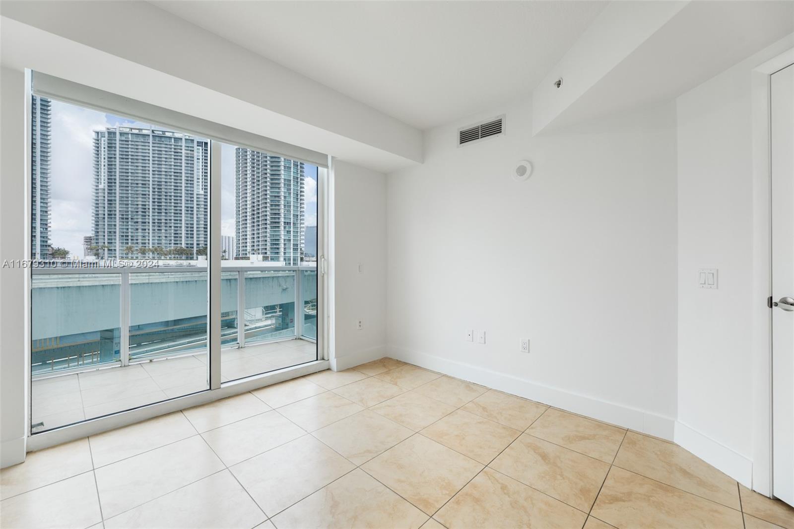 41 SE 5th St # 617
