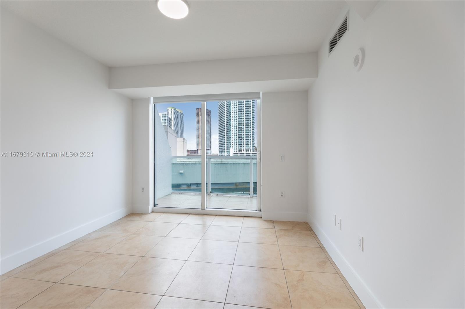 41 SE 5th St # 617